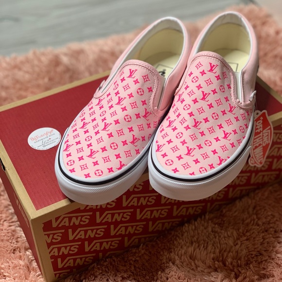 Customized Vans - Picture 3 of 5